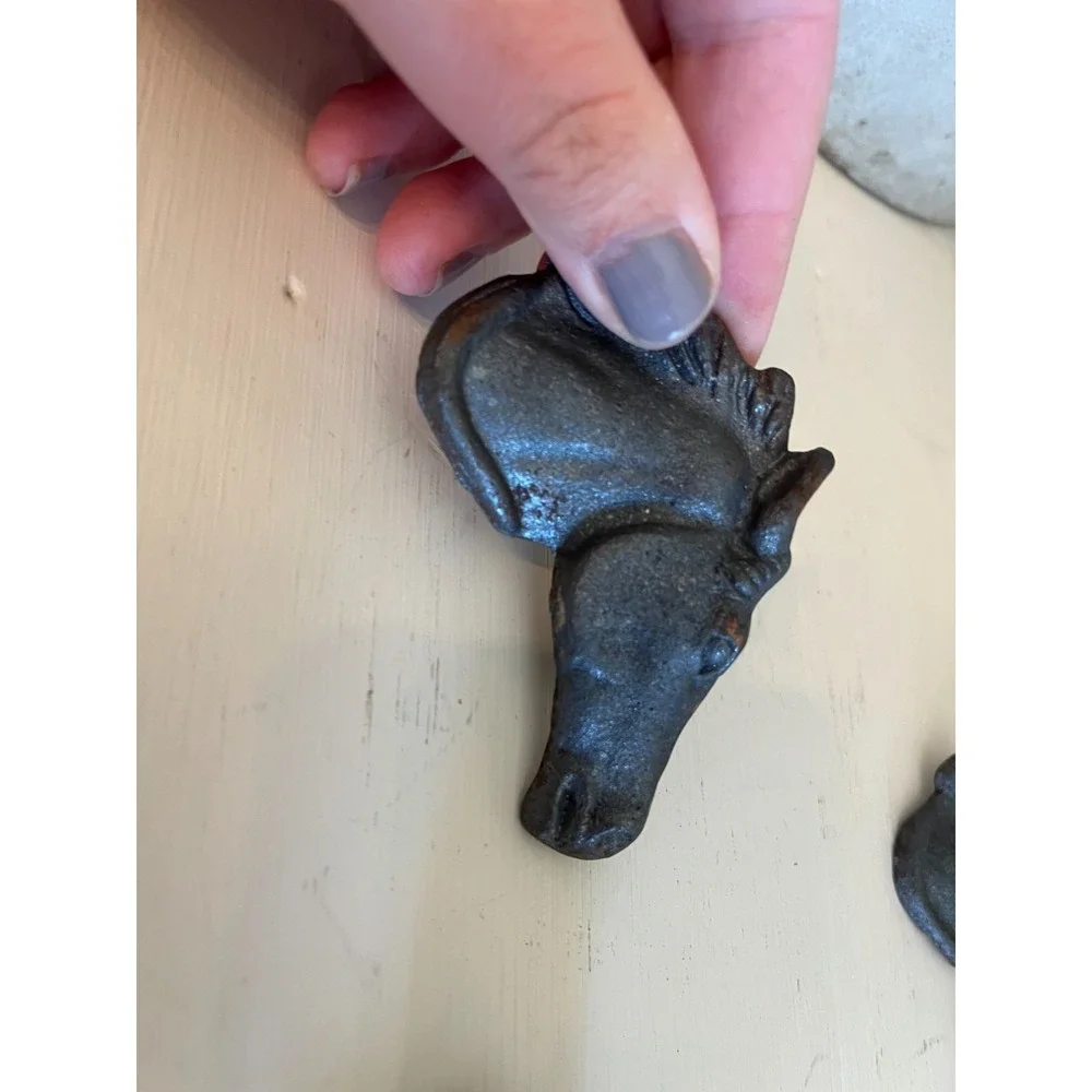 Horse Head Drawer Pulls Handles Dark Gray Metal Cast Iron Western Old West Set 2